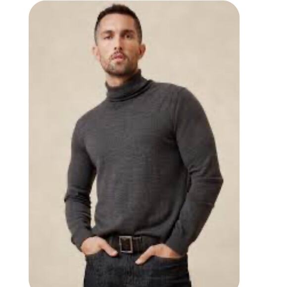 Banana Republic 100% Merino Wool Men's Charcoal Gray Turtleneck Sweater Large - Picture 1 of 9